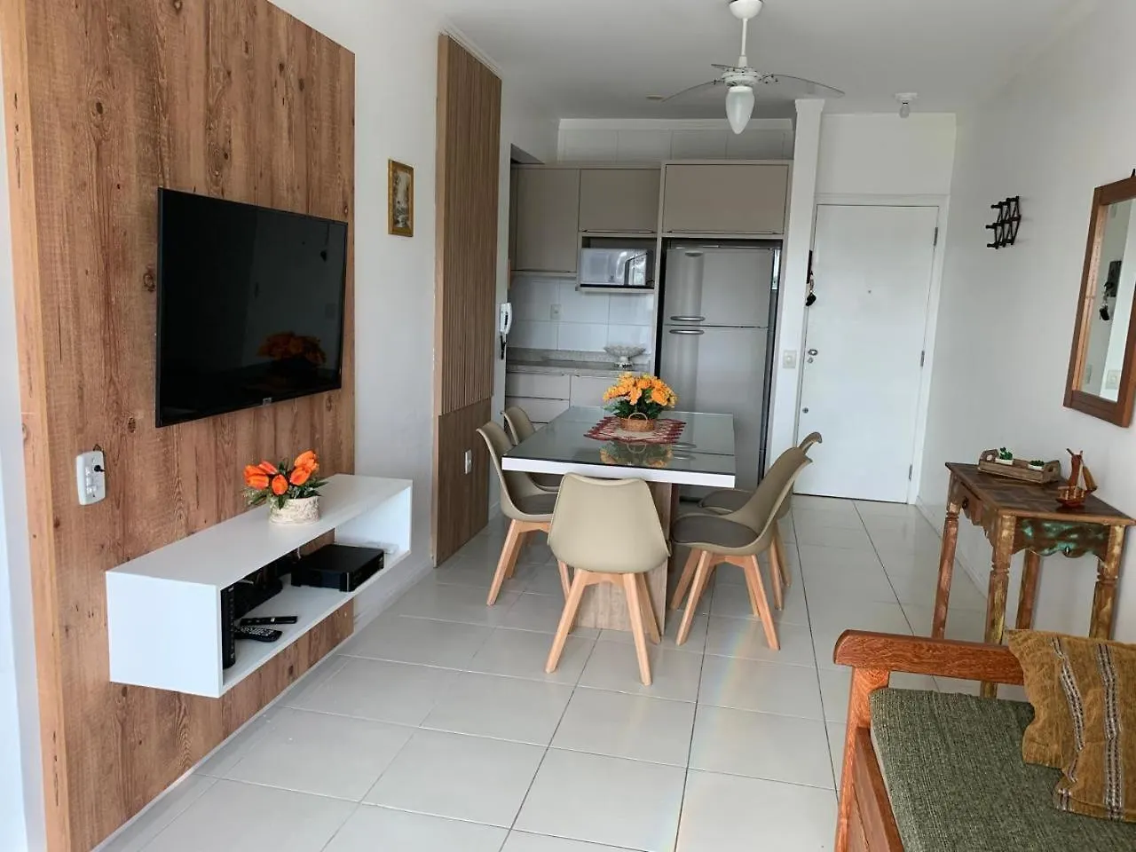 Belo Apto, 2 Quartos, Ideal Para Familias Florianópolis